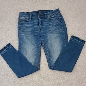 Abercrombie and Fitch Ankle Jeans, low rise, distressed hem, medium/light size2L